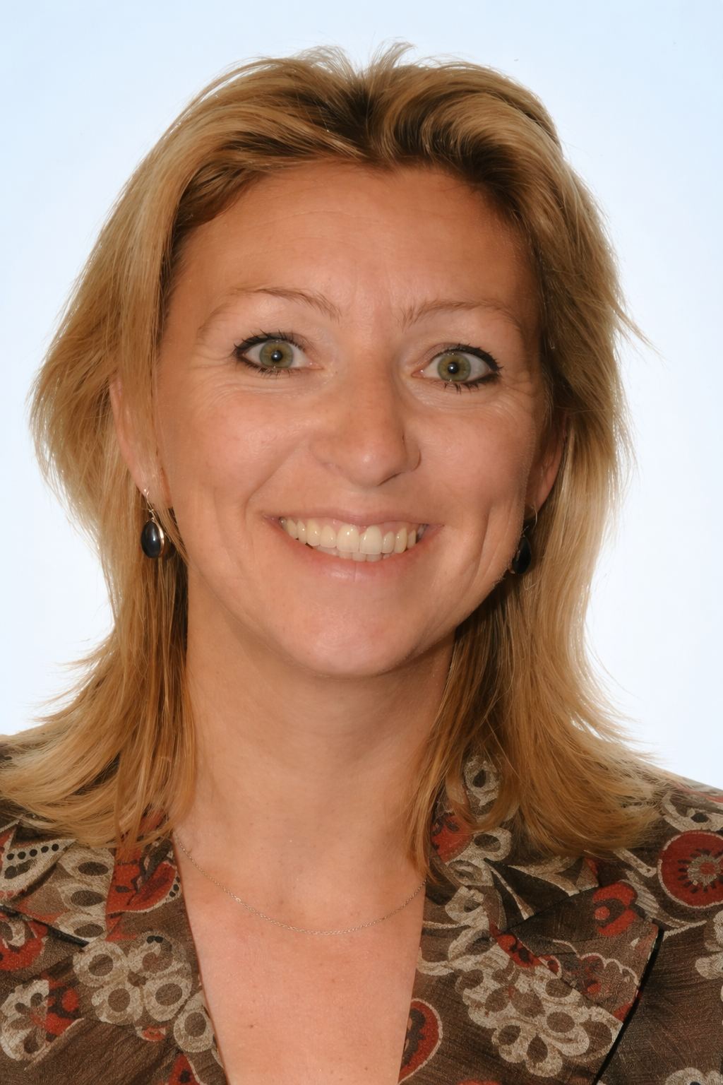 Dr. Lieve Nuyens